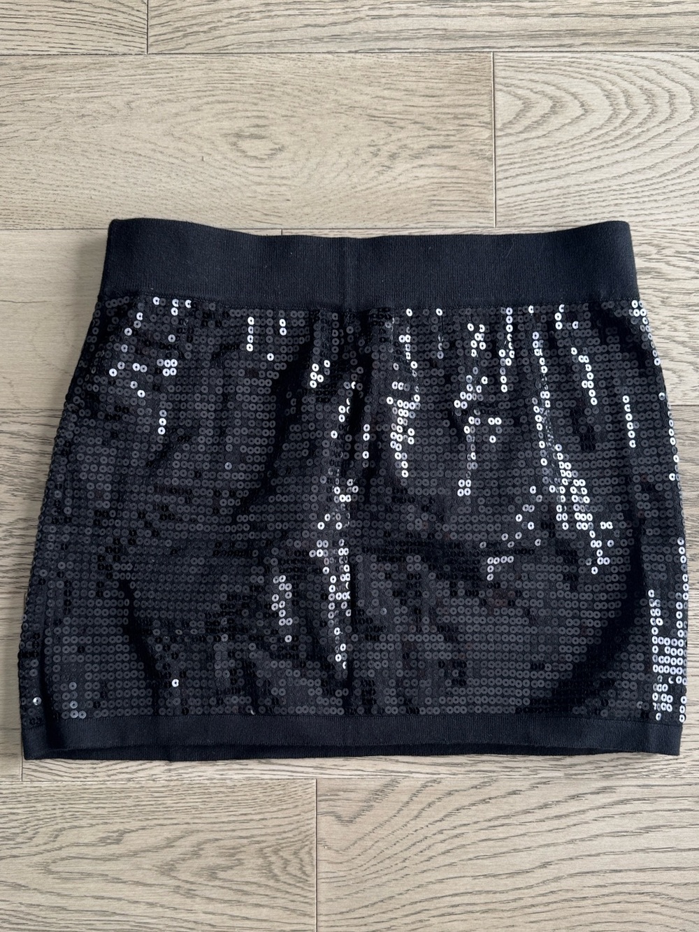 Forever 21 Black Sequin Mini Skirt -Medium - Picture 3 of 12